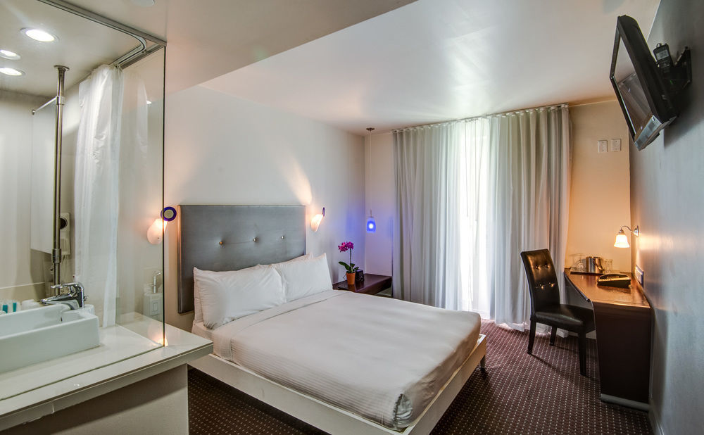 Clinton South Beach Hotel